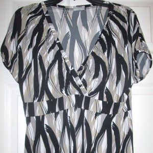 Worthington Multi Color Print Empire V-Neck Top M